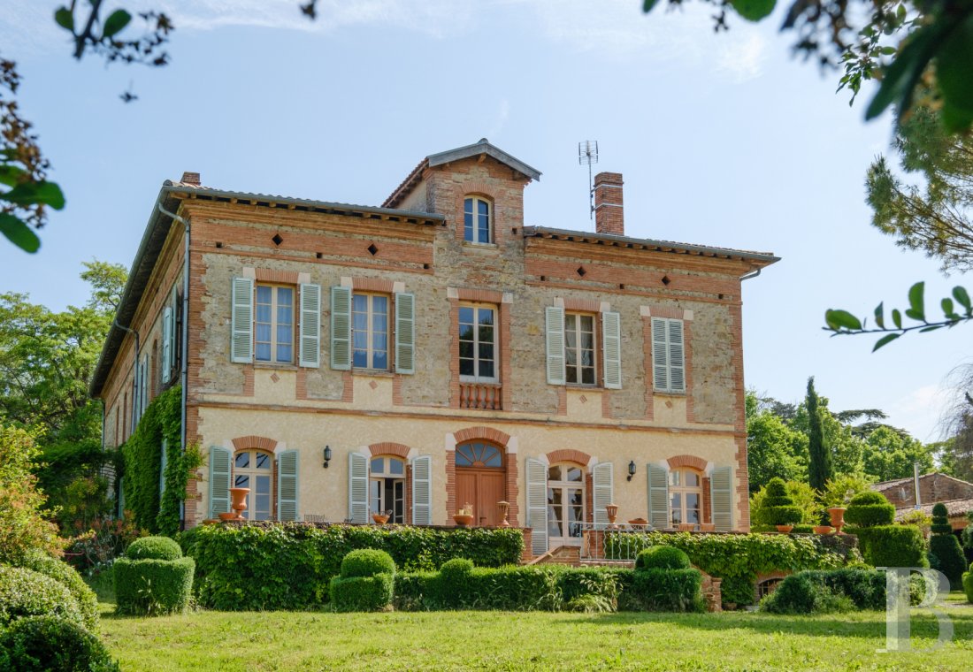 En Haute-Garonne, au cœur du Lauragais, une maison de famille du 18e siècle - photo  n°1